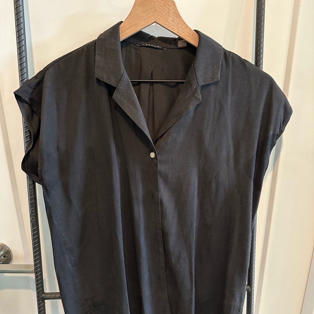 Tahari Women's Black Button Down Shirt